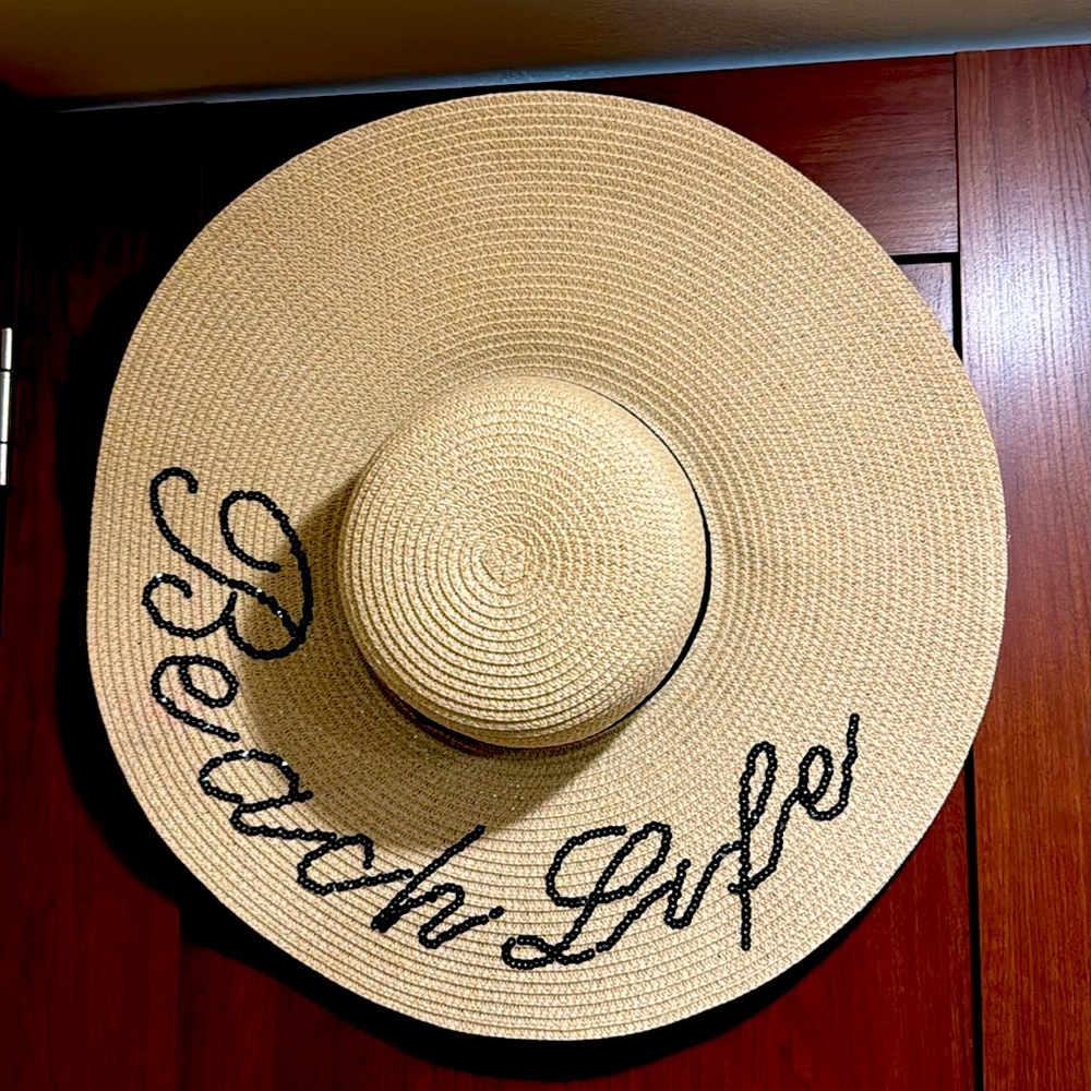 Beach hat